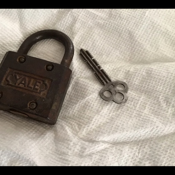 Padlock - Picture 2 of 4